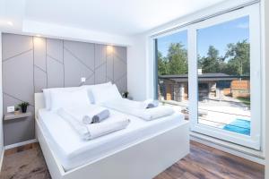 Villa Moretto with Private Pool & Jacuzzi - Rijeka area
