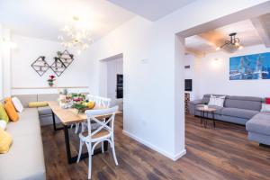 Villa Moretto with Private Pool & Jacuzzi - Rijeka area
