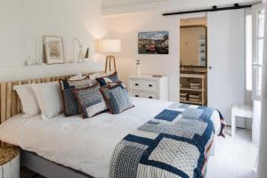 Villas La maison de Colette, Traditionnelle Maison d'Armateur de 3 chambres et 3 salles de bains : photos des chambres