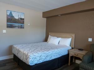 Arnprior Motor Inn