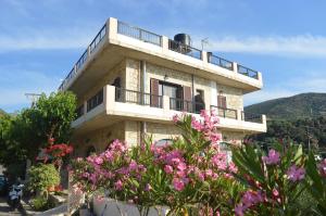 Ariadni Apartments