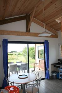 Campings Camping les vergers de Squividan *** : photos des chambres