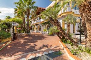 Sayonara Villaggio Club