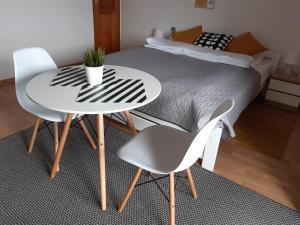 Deluxe Double Room with Balcony and Lake View room in O.W. MEGA nad jeziorem