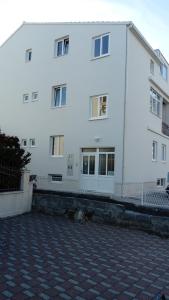 Apartman Lea