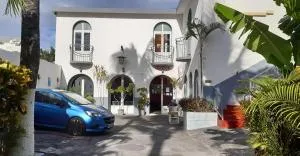 Hôtel Le Nathania - 圣皮埃尔