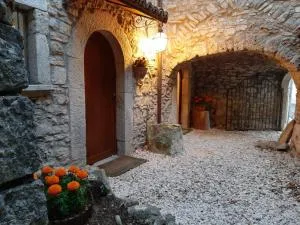La casa di Pietra - Scontrone