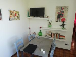 LA CASETTA DEI GRILLI - Accanto alle Terme di Venturina e 10" dal mare