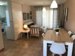 Apartamento VenAVera Playa de Baria 2 K-1D Primera Línea Gran Terraza y WIFI