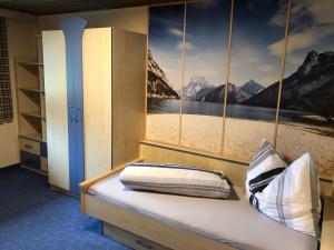 Four-Bedroom Apartment with Balcony  room in Ferienhaus Bergfrieden
