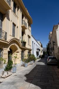 Platos Square Apartments