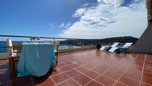 Sea View Apartment Sesimbra- Apartamento Vista Mar