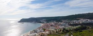 Sea View Apartment Sesimbra- Apartamento Vista Mar