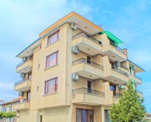 Chrystal Guest House