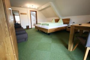 Double Room with Balcony room in Café-Pension Feldbergblick