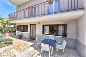 Brezac olive garden apartment