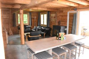 Chalets Le Chardonneret : photos des chambres