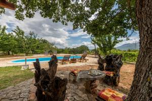 Villa Podrugovi Dvori with pool 
