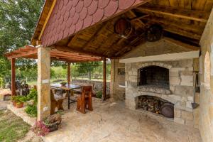 Villa Podrugovi Dvori with pool