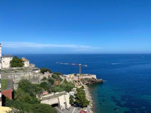 Appartement vue mer et îles italiennes