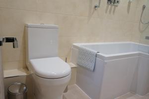 The Lawn Guest House Gatwick