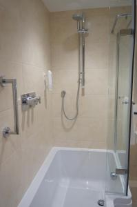 The Lawn Guest House Gatwick