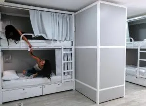 阿尔贝尔圭因酒店 - 略夫雷加特河畔奥斯皮塔莱特