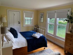 Ravenswood Homestead