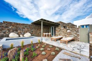 VATHI BLEU PRIVATE VILLAS Tinos Greece