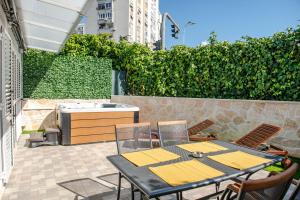 Apartment Pebbles - With Jacuzzi