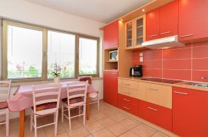 Apartments Valbandon with pool 31