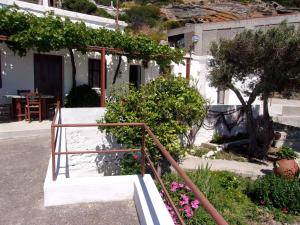 LORENZIA'S HOUSE Andros Greece