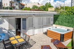 Apartment Pebbles - With Jacuzzi