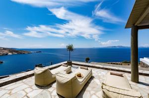 VATHI BLEU PRIVATE VILLAS Tinos Greece