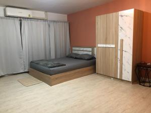 Popular CondoT8@IMPACT Arena