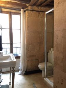 Appartements Historical 3 bedroom Gravilliers : Appartement 3 Chambres