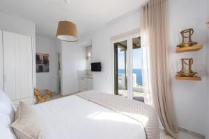 VATHI BLEU PRIVATE VILLAS Tinos Greece