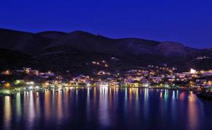 Oro Suites Syros Greece