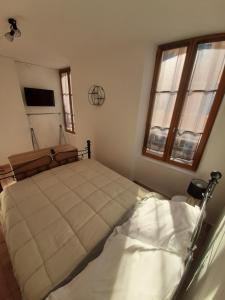 Appartements MAISON 100 M2, Terrasse 25 m2, Clim, 3 chbs avec tv, parking : photos des chambres