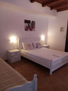 Plagiaki Sea View Apartments-Mani