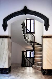 Historic apartment by Mercado Central by NRAS