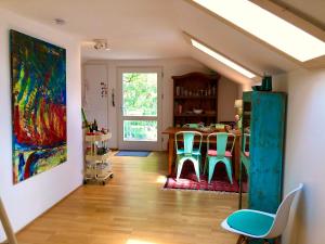 Charmante Ferienwohnung mit Balkon im 5-Seen-Land