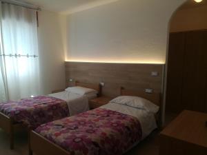 Chambre Lits Jumeaux avec Douche