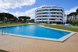 Tenis Golf Mar by OCvillas