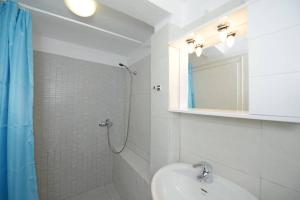 Sunday Summer Studio