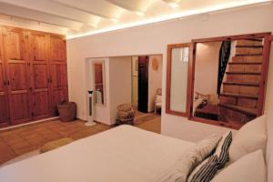 Casa en Bellaguarda by NRAS