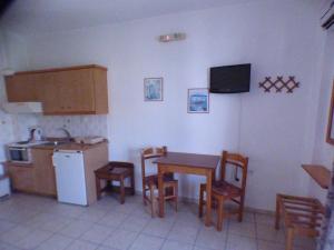 Eleni Apartments