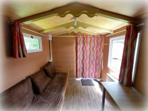 Roulottes Gîtes - Auberge de la Rivière photo 12