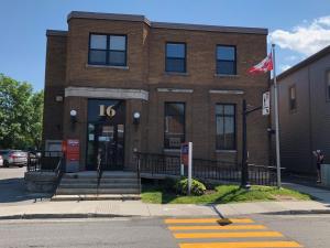 Sutton - Condo Au Coeur du Village