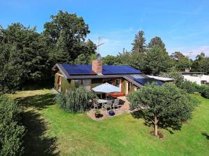 obrázek - 6 person holiday home in Gilleleje